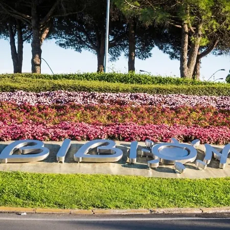 Apartman Stylish 50mt From The Sea With Pool Access *